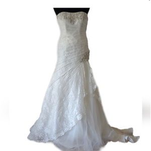David’s Bridal wedding dress (Ivory)